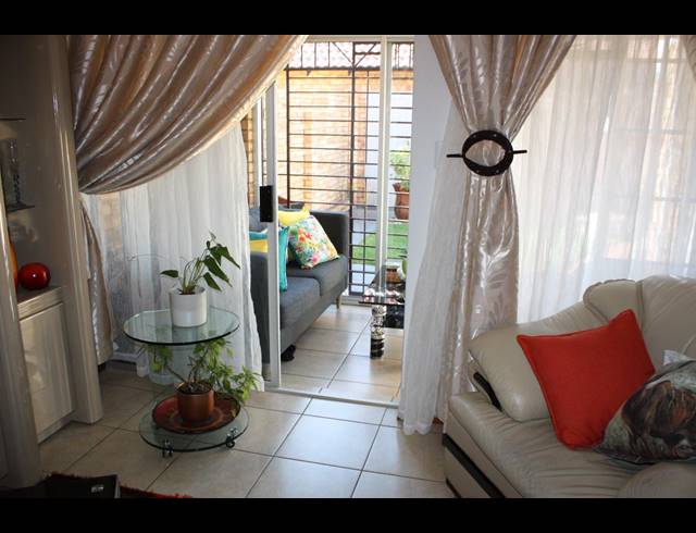 3 BEDROOM TOWNHOUSE SOLD IN THERESAPARK